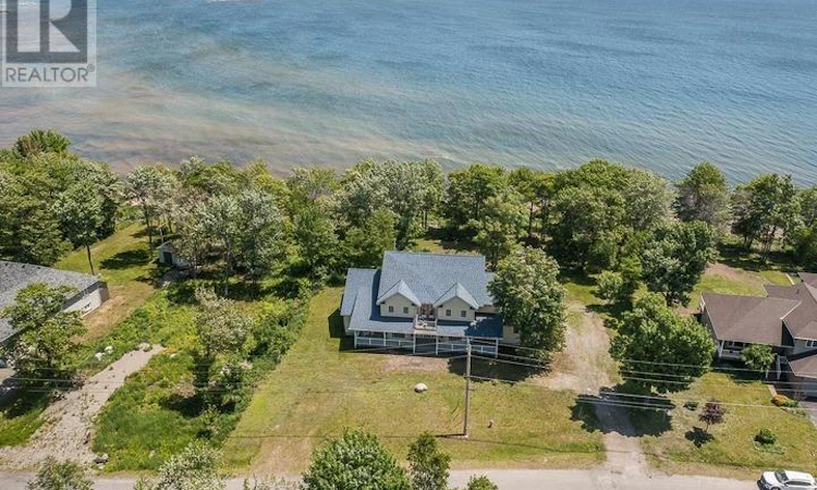 21 Lighthouse Point Drive
