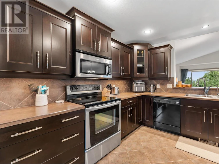 3428 Camelback Drive, Kelowna, BC, V1X 8A8 - 15