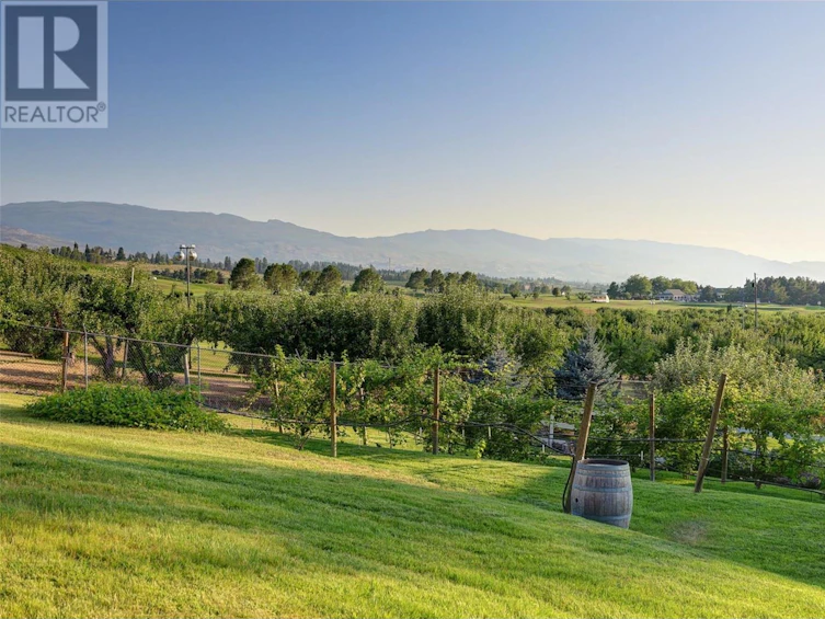 2967 Mcculloch Road, Kelowna, BC, V1W 4A5 - 60