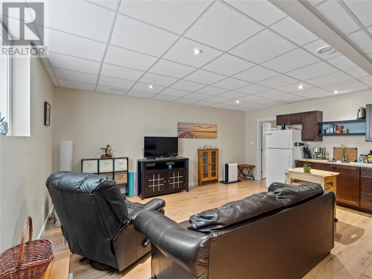 2161 Saddleback Drive, Kamloops, BC, V2B 0E9 - 32