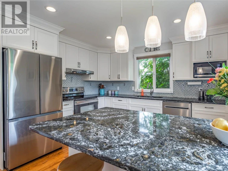 2054 Zinnia Road, Kelowna, BC, V1V 1P5 - 12