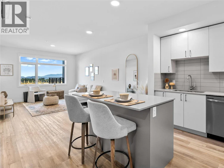 303-1057 Frost Road, Kelowna, BC, V1W 0G7