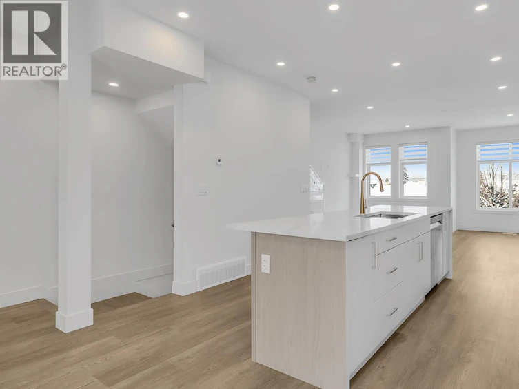 112-5300 Main Street, Kelowna, BC, V1W 0C1 - 6