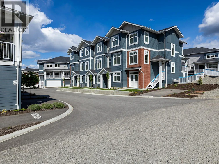 112-5300 Main Street, Kelowna, BC, V1W 0C1 - 2