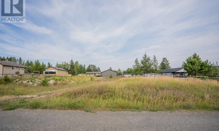 6506 Grey Crescent