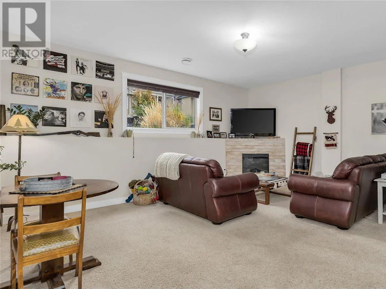 737 Kuipers Crescent, Kelowna, BC, V1W 5H4 - 32