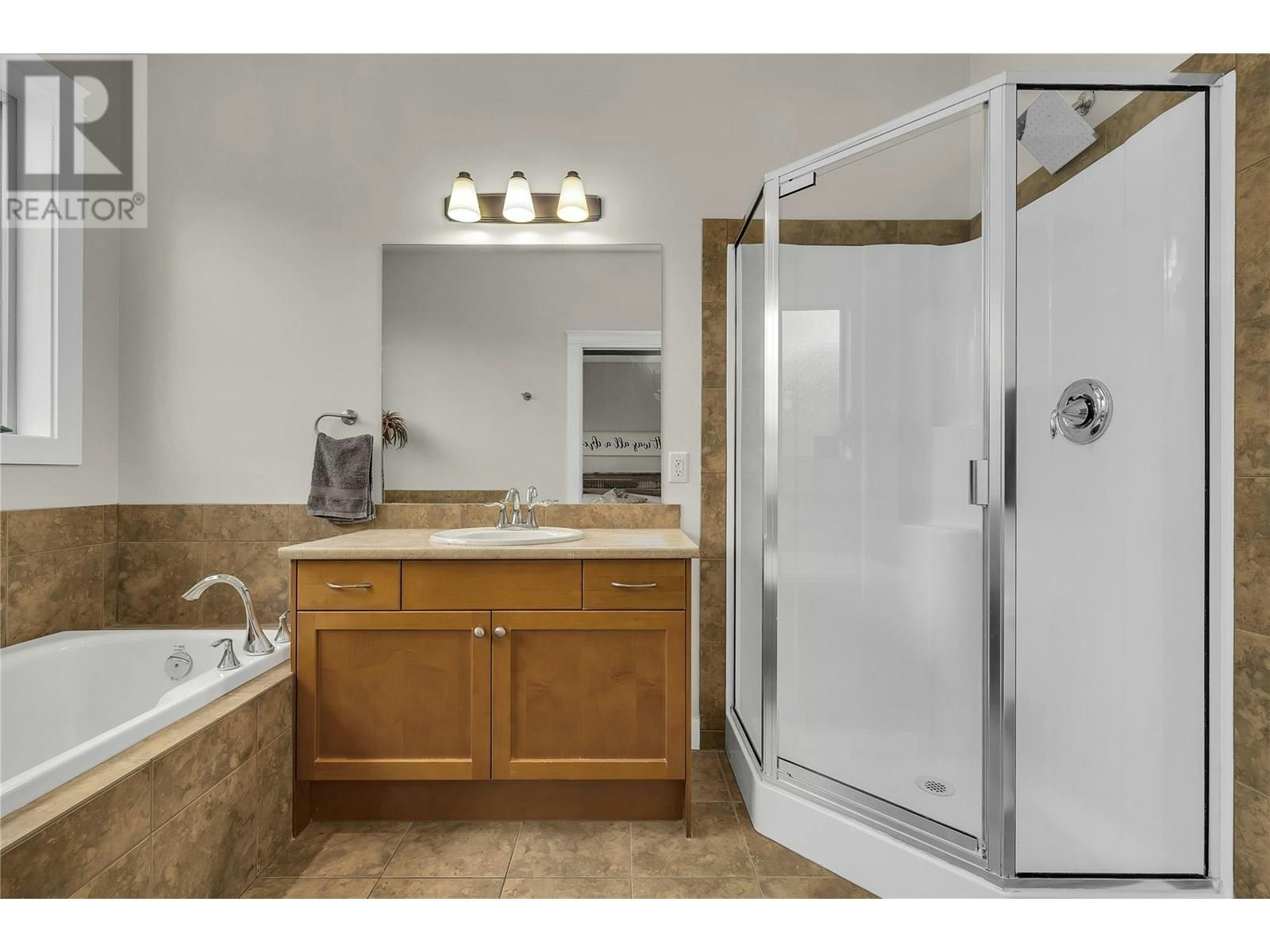 737 Kuipers Crescent, Kelowna, BC, V1W 5H4 - 20