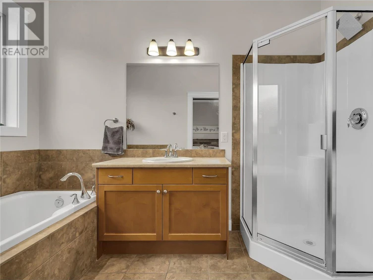 737 Kuipers Crescent, Kelowna, BC, V1W 5H4 - 20