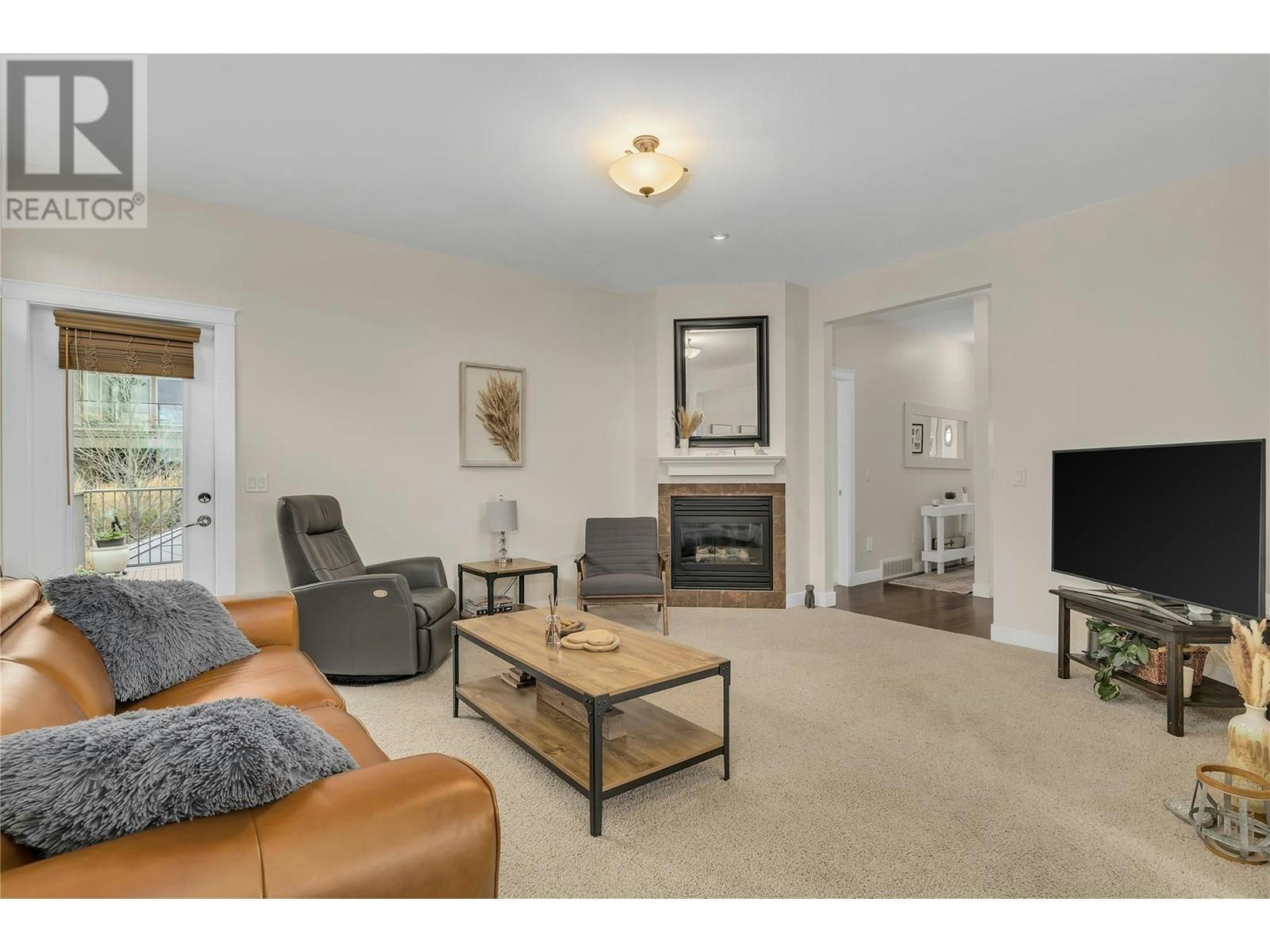 737 Kuipers Crescent, Kelowna, BC, V1W 5H4 - 4