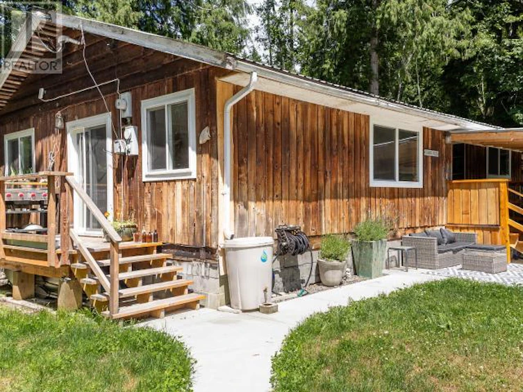 3462 101 Highway, Powell River, BC, V8A 0E4 - 9