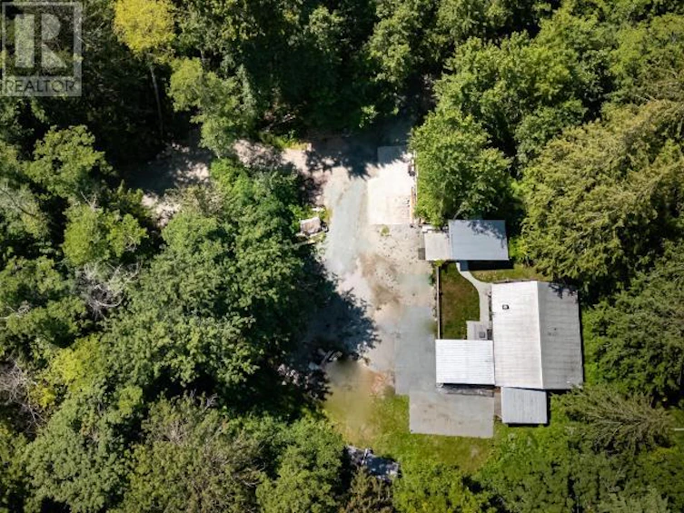 3462 101 Highway, Powell River, BC, V8A 0E4 - 5