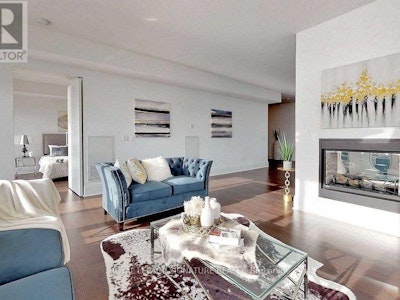 707-29 Queens Quay - 5