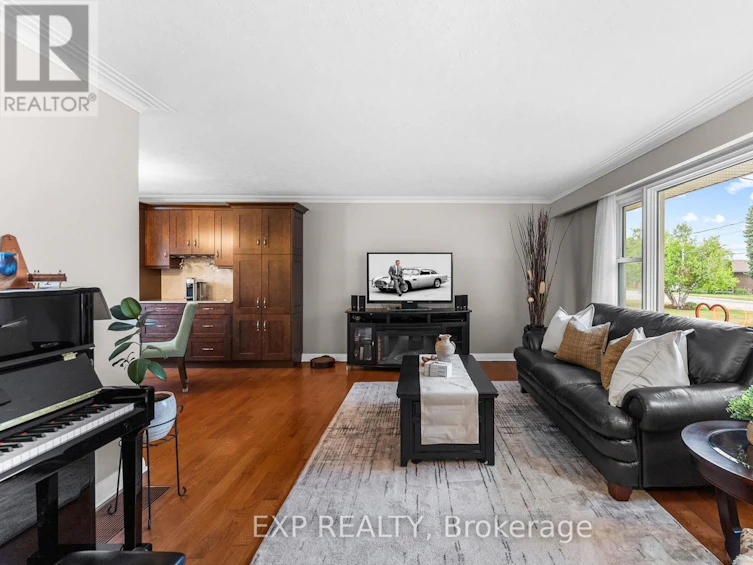 111-A Church Street, Georgina, ON, L4P 1J4 - 6