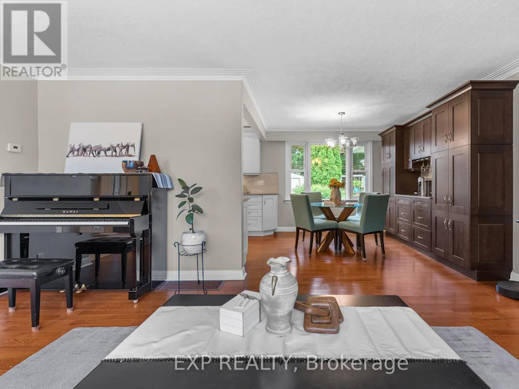111-A Church Street, Georgina, ON, L4P 1J4 - 9