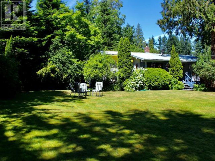10136 Douglas Bay Road, Powell River, BC, V8A 0K7 - 3