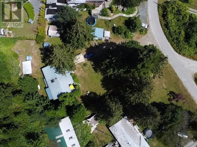 10136 Douglas Bay Road, Powell River, BC, V8A 0K7 - 45