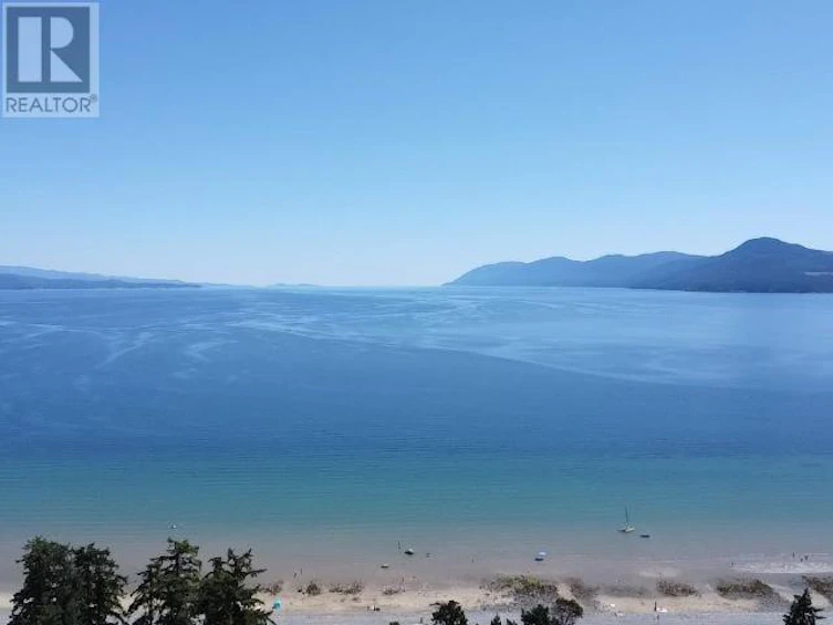 10136 Douglas Bay Road, Powell River, BC, V8A 0K7 - 4