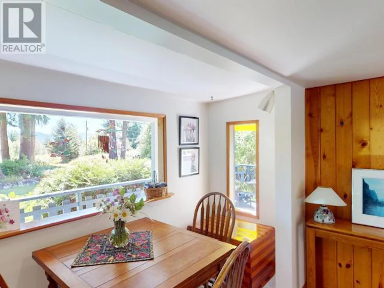 10136 Douglas Bay Road, Powell River, BC, V8A 0K7 - 19