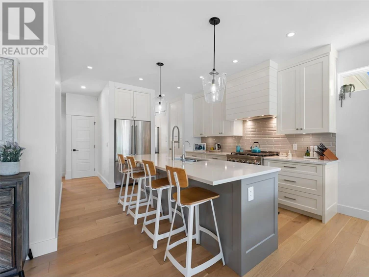 3558 Spiers Road, Kelowna, BC, V1W 4A8 - 21