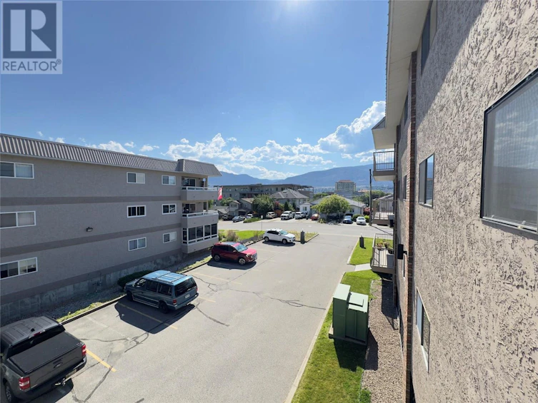 203-84 Van Horne Street, Penticton, BC, V2A 4J8 - 35