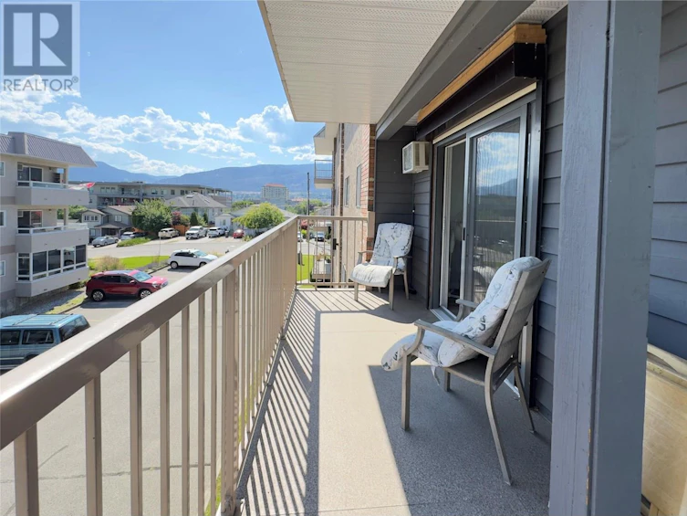 203-84 Van Horne Street, Penticton, BC, V2A 4J8 - 34