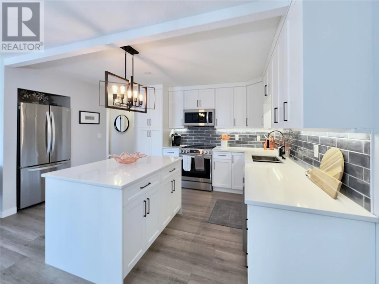 203-84 Van Horne Street, Penticton, BC, V2A 4J8 - 23