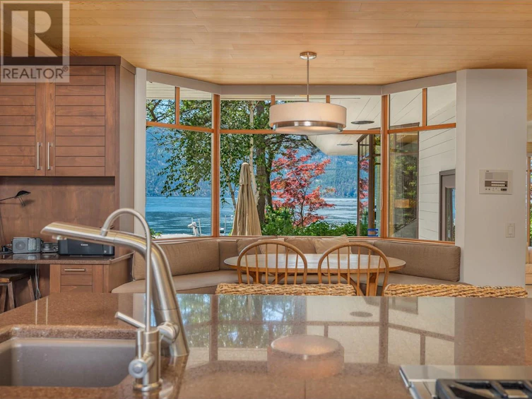 15830 Whiskey Cove Road, Lake Country, BC, V4V 1C4 - 11