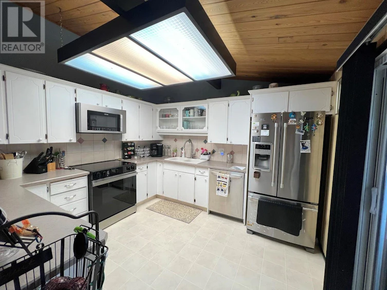 1490 Hollywood Road, Kelowna, BC, V1X 4N9 - 14