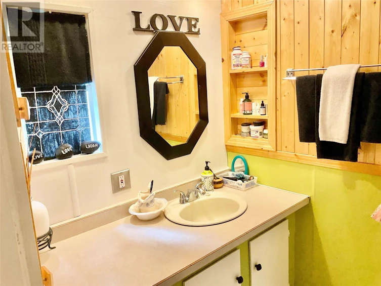 6D-925 Thirteenth Avenue, Midway, BC, V0H 1M0 - 25