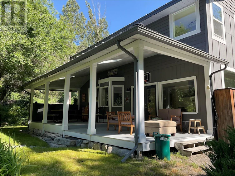 1920 3 Highway, Midway, BC, V0H 1M0 - 12
