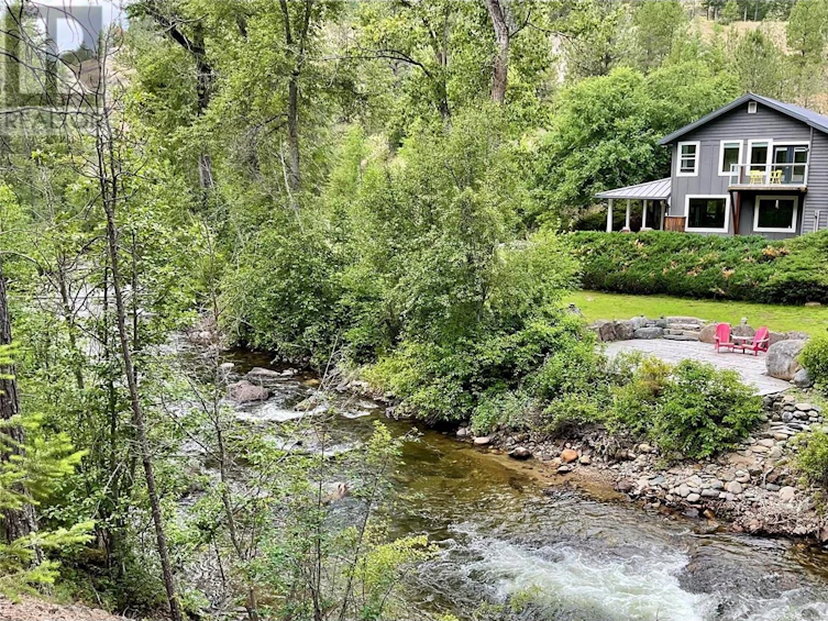 1920 3 Highway, Midway, BC, V0H 1M0 - 22