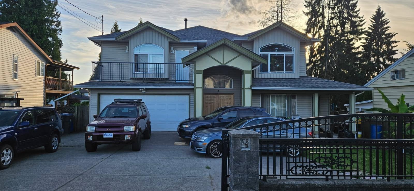 10947 140 Street, Surrey, BC, V3R 3G3