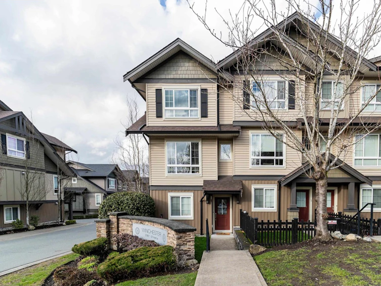 1-21867 50, Langley, BC, V3A 3T2