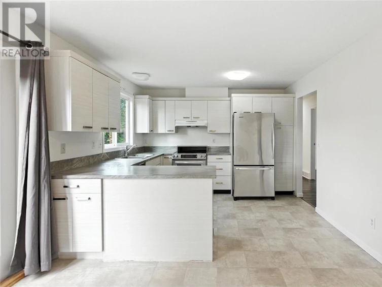 495 Garibaldi Drive, Kamloops, BC, V2E 2B1 - 13