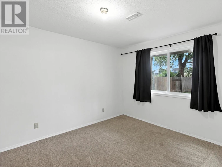 495 Garibaldi Drive, Kamloops, BC, V2E 2B1 - 43