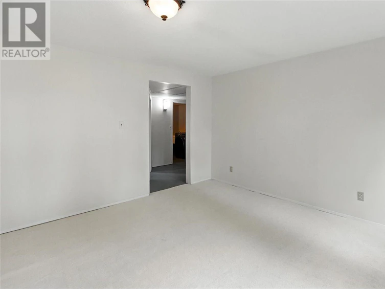 495 Garibaldi Drive, Kamloops, BC, V2E 2B1 - 46