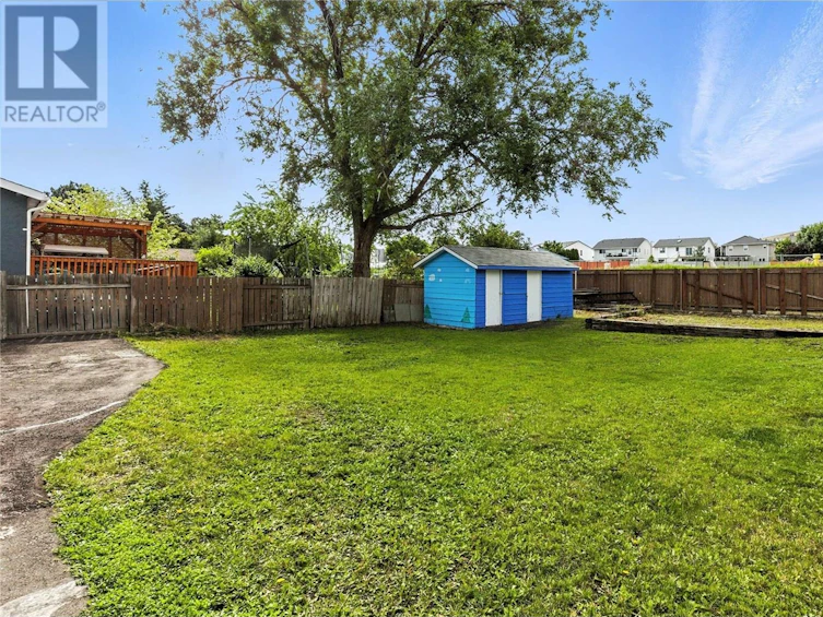 495 Garibaldi Drive, Kamloops, BC, V2E 2B1 - 5
