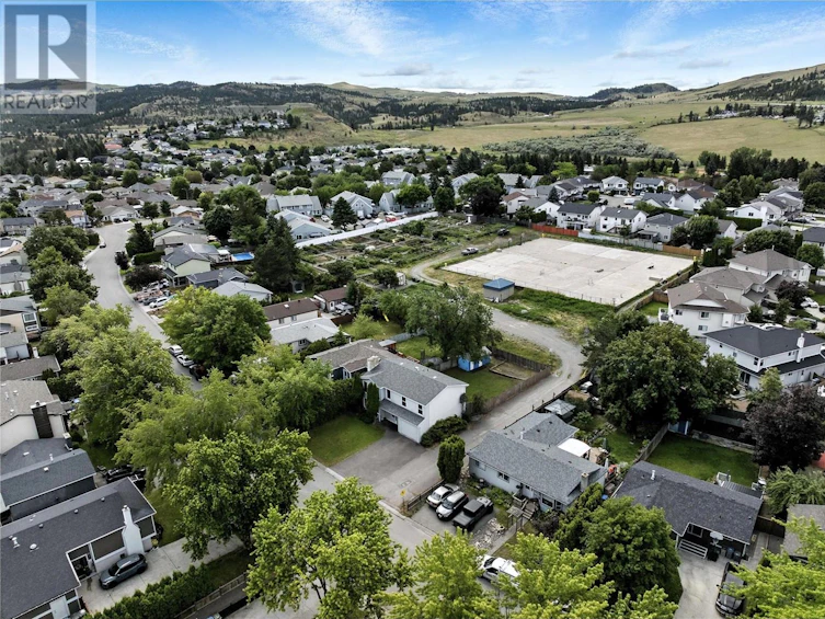 495 Garibaldi Drive, Kamloops, BC, V2E 2B1 - 10