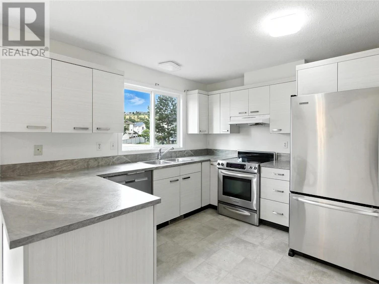 495 Garibaldi Drive, Kamloops, BC, V2E 2B1 - 18