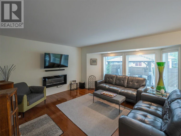 1-3462 South Main Street, Penticton, BC, V2A 5J6 - 10