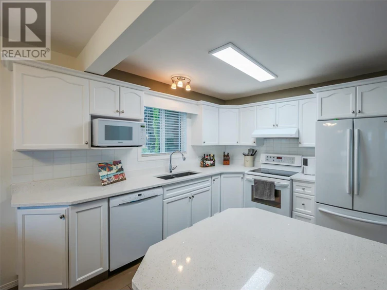 1-3462 South Main Street, Penticton, BC, V2A 5J6 - 3
