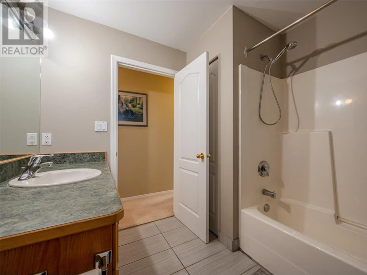 1-3462 South Main Street, Penticton, BC, V2A 5J6 - 31