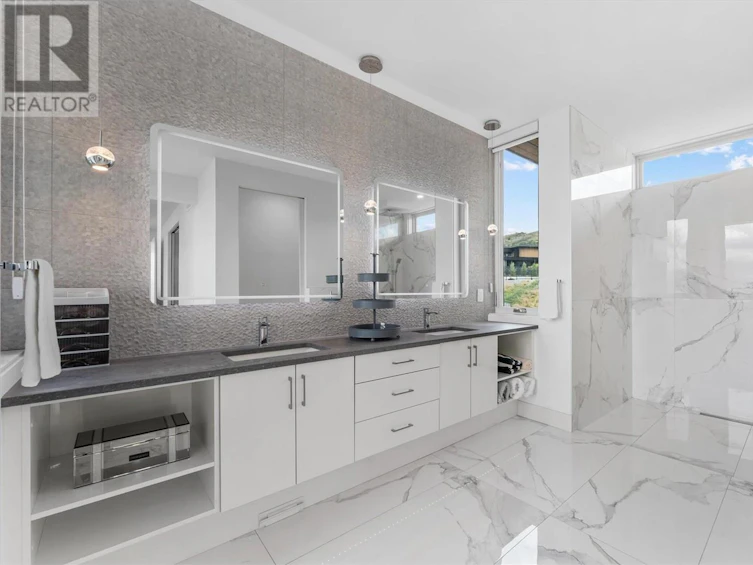 449 Swan Drive, Kelowna, BC, V1W 5L9 - 51