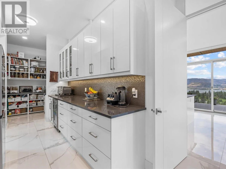 449 Swan Drive, Kelowna, BC, V1W 5L9 - 30