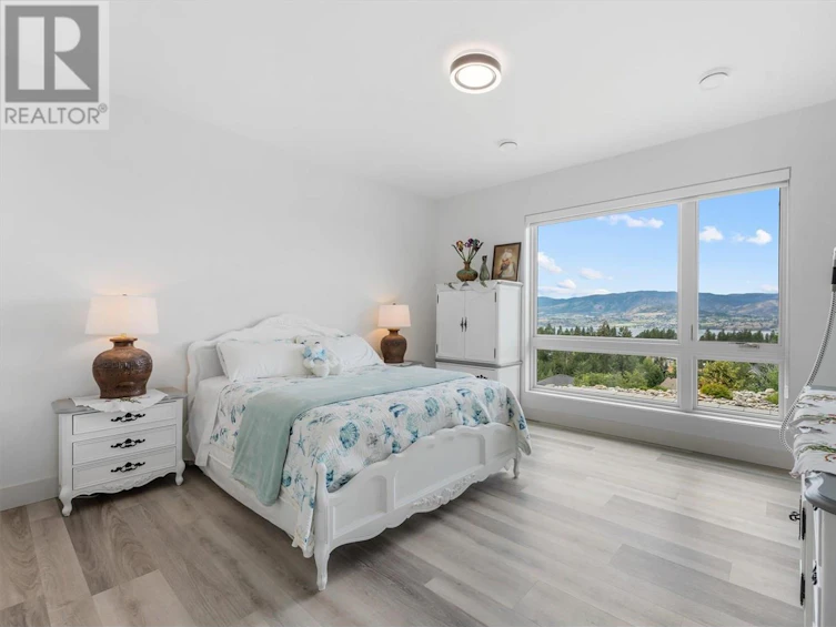 449 Swan Drive, Kelowna, BC, V1W 5L9 - 69