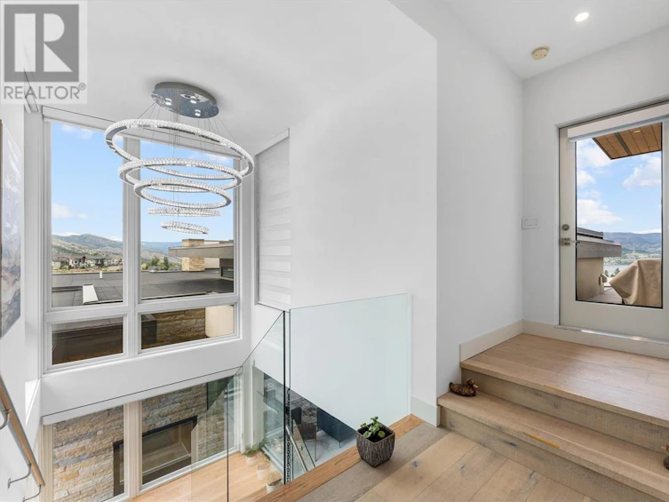 449 Swan Drive, Kelowna, BC, V1W 5L9 - 45