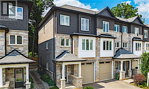 6-111 Wilson Street East, Hamilton, ON, L9B 2G7