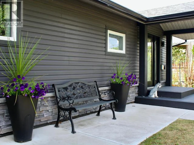 3967 Manitoba Avenue, Powell River, BC, V8A 2W7 - 36