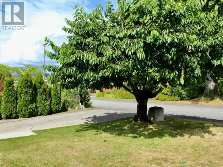 3967 Manitoba Avenue, Powell River, BC, V8A 2W7 - 41