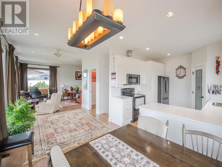 4004 39th Street, Osoyoos, BC, V0H 1V6 - 5